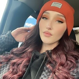 Meet your Posher, Haleigh